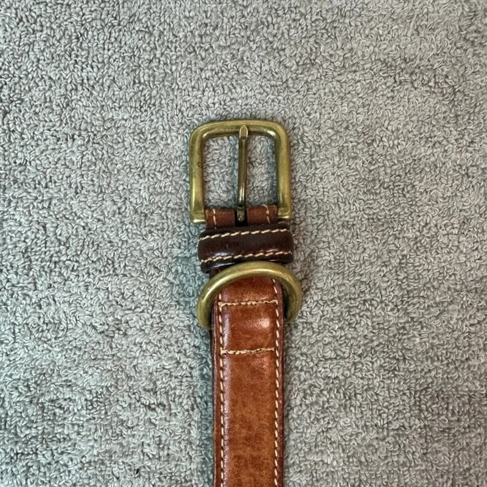 Tommy Hilfiger Mens Brown Leather Belt Brass Buckle Size 42 Made in USA 203 210